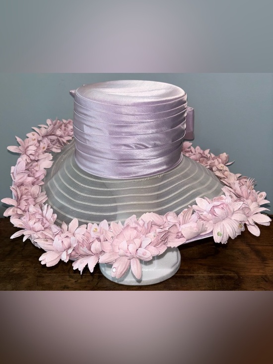 Whittall & Shon Women’s Hat Elegant Purple Floral Wide Brim Derby Church - Picture 3 of 6